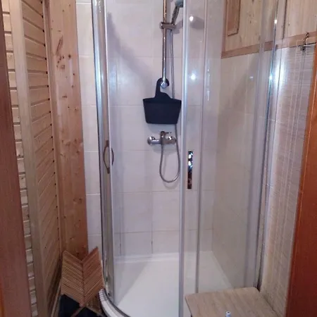 Family House 94 * Prosecne