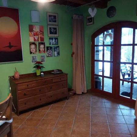 Family House 94 * Prosecne